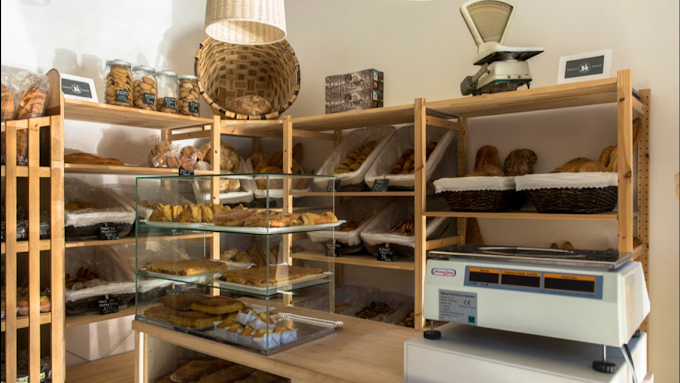 interior de la tienda física de domus panis